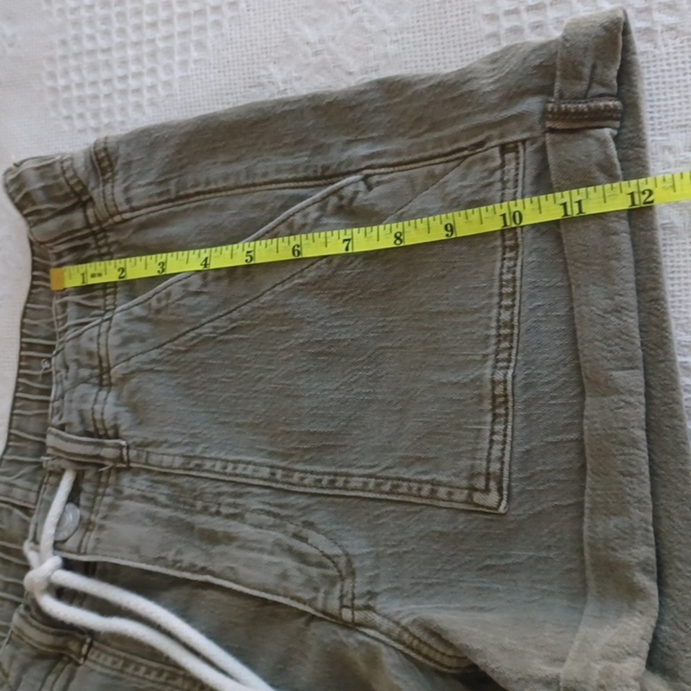 AE Shorts Size 6 - Picture 10 of 10